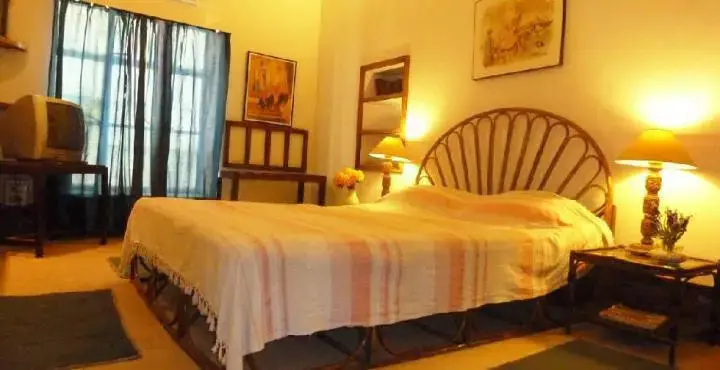 Праяградж: Kanchan Villa
