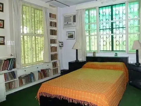 Праяградж: Kanchan Villa