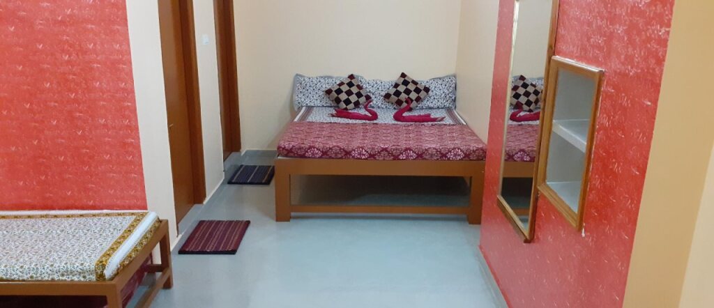 Тирупати: Sri Raghavendra Residency
