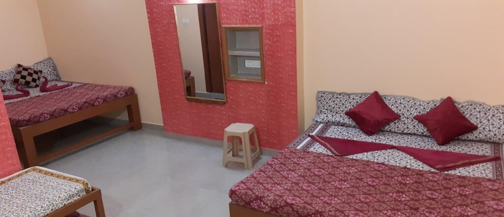Тирупати: Sri Raghavendra Residency