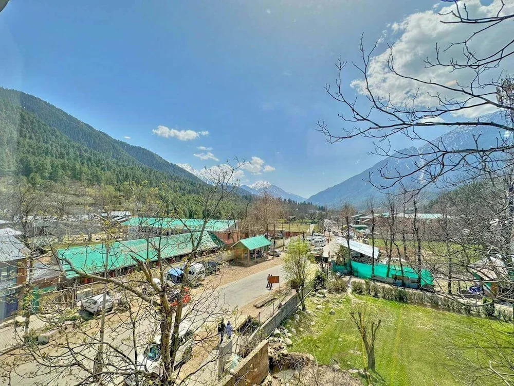Пахалгам: Hotel Fifth Season - Pahalgam