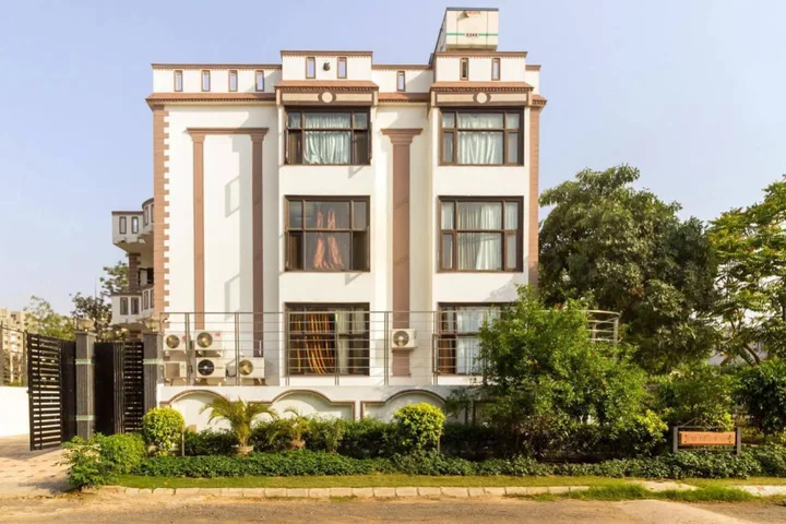 Гуруграм: Hotel Empire BnB Gurgaon