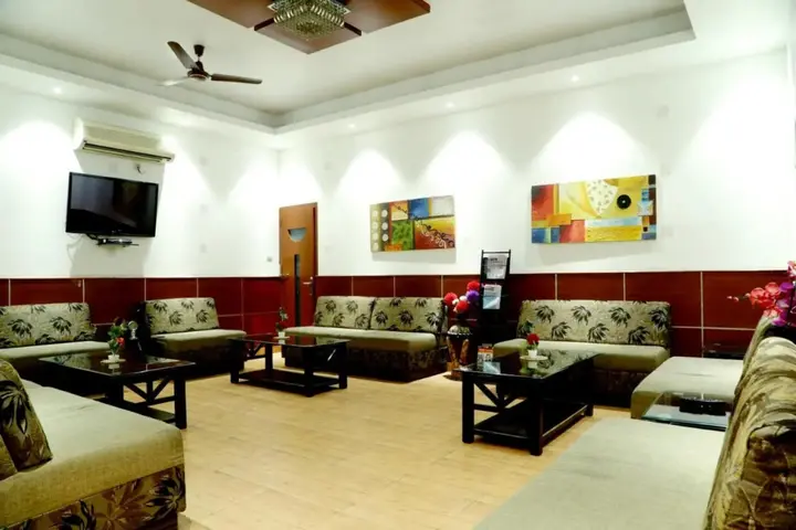 Праяградж: Hotel Prayag Inn