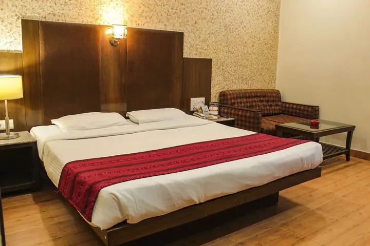 Праяградж: Hotel Prayag Inn