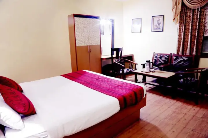 Праяградж: Hotel Prayag Inn