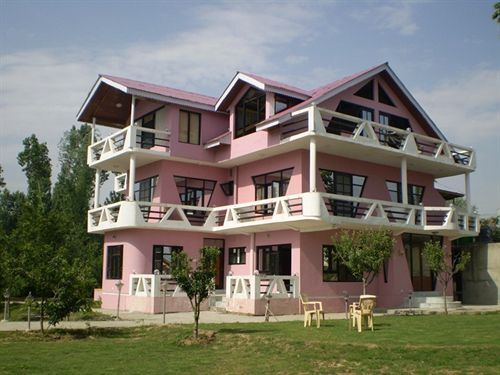 Шринагар: Shalimar Enclave