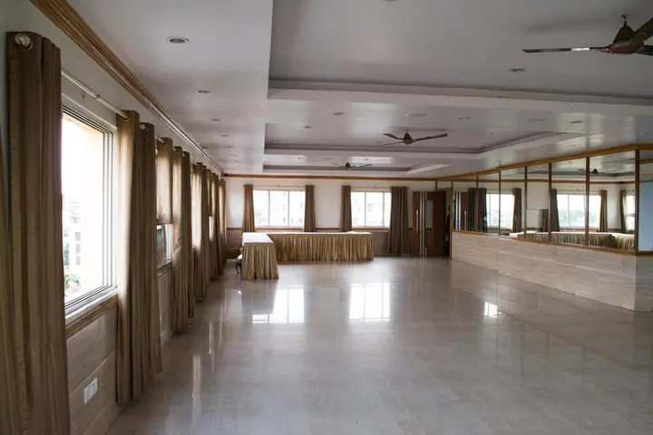 Каттак: OYO 2182 Hotel Seetal