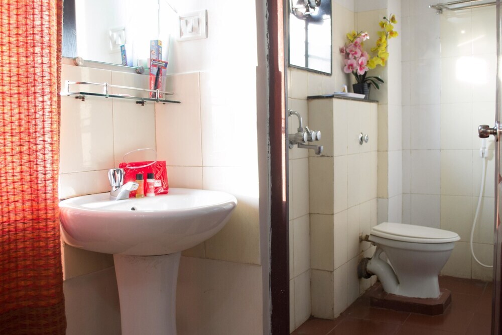 Каттак: OYO 2182 Hotel Seetal