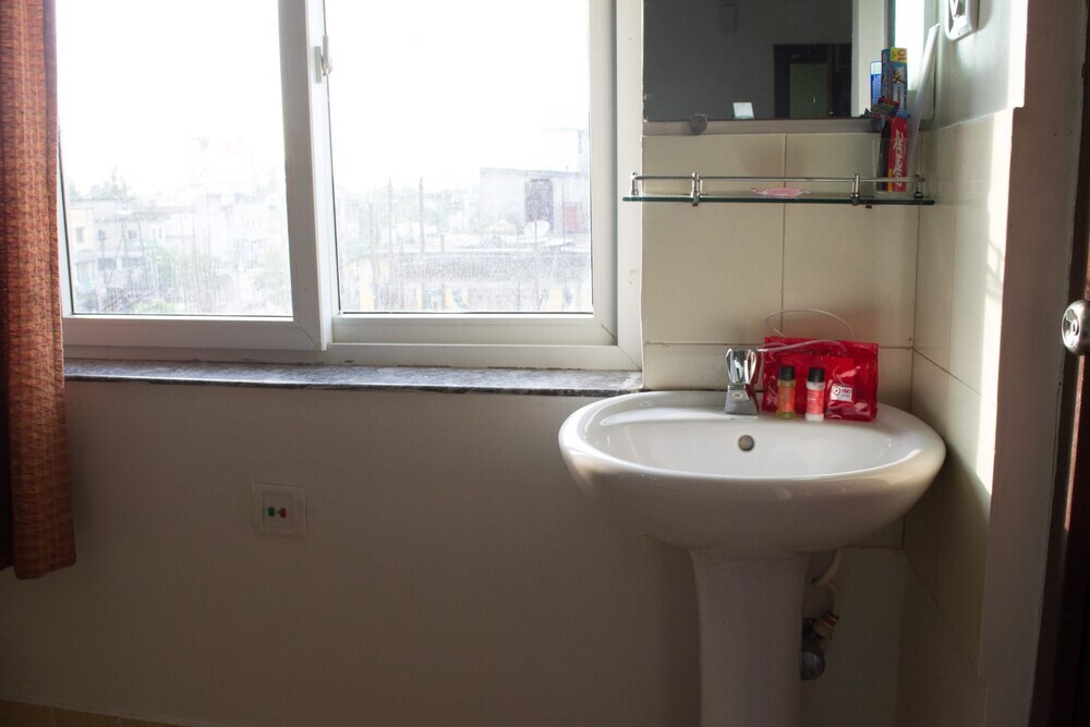 Каттак: OYO 2182 Hotel Seetal