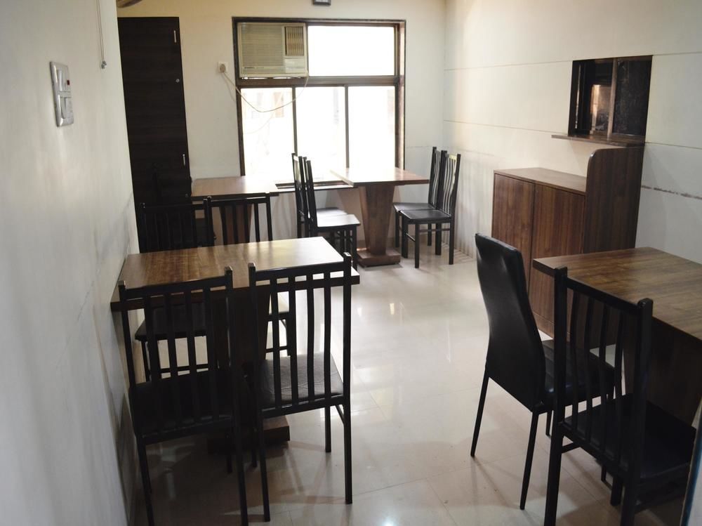 Анклешвар: OYO 2430 Hotel Apex