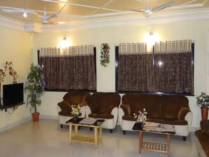 Пуна: Sai Palace