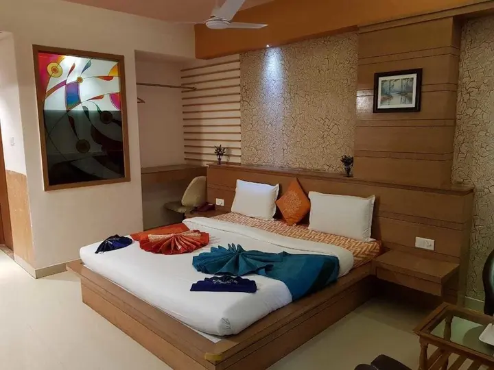 Салем: Hotel AMR EVVERGREEN