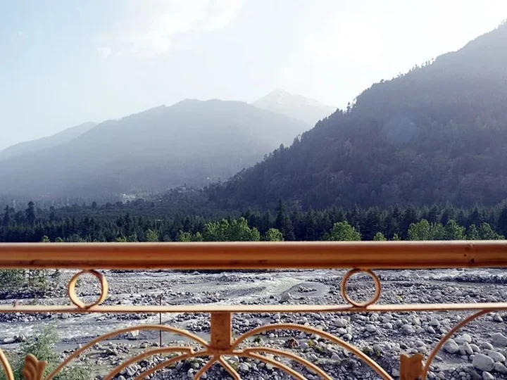 Манали: OYO 9392 Villa Riverine