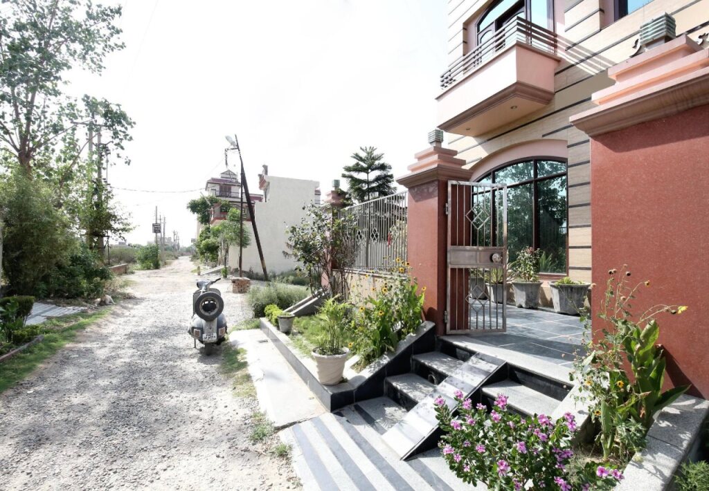 Амритсар: Hotel Dhingra Residency