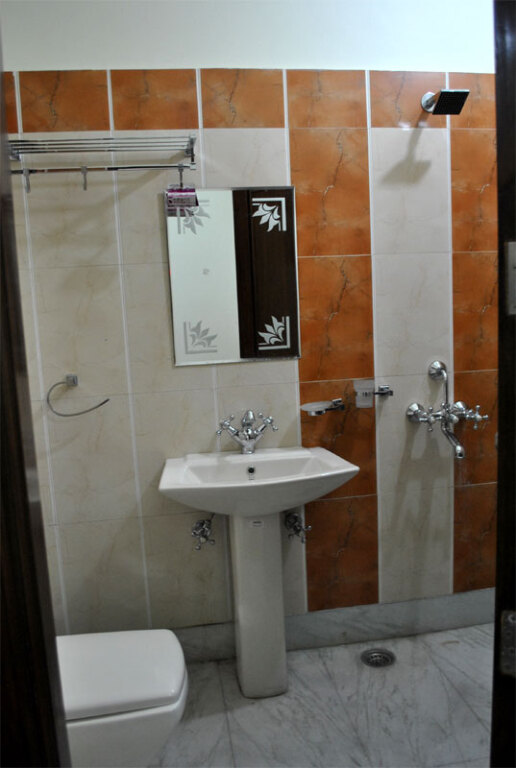 Амритсар: Hotel Dhingra Residency