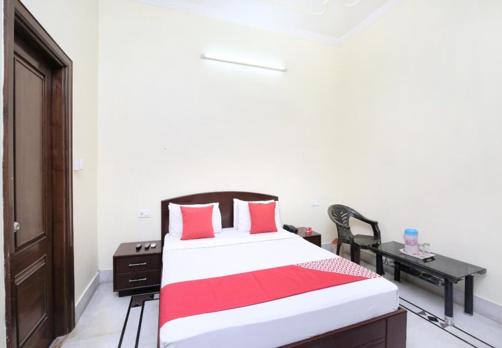 Амритсар: Hotel Dhingra Residency