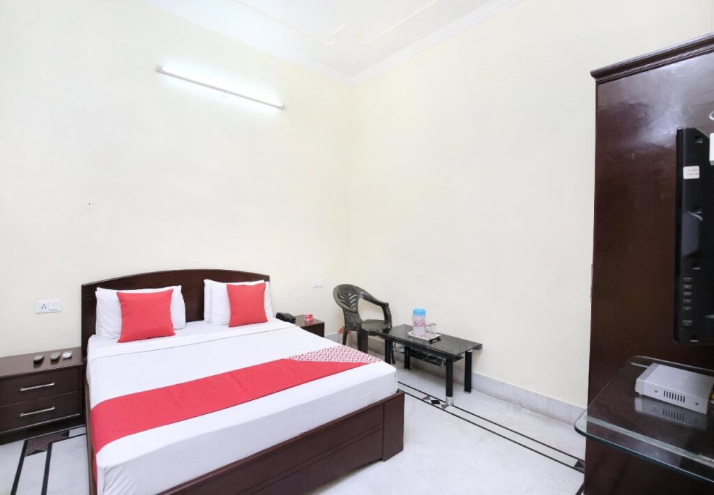 Амритсар: Hotel Dhingra Residency