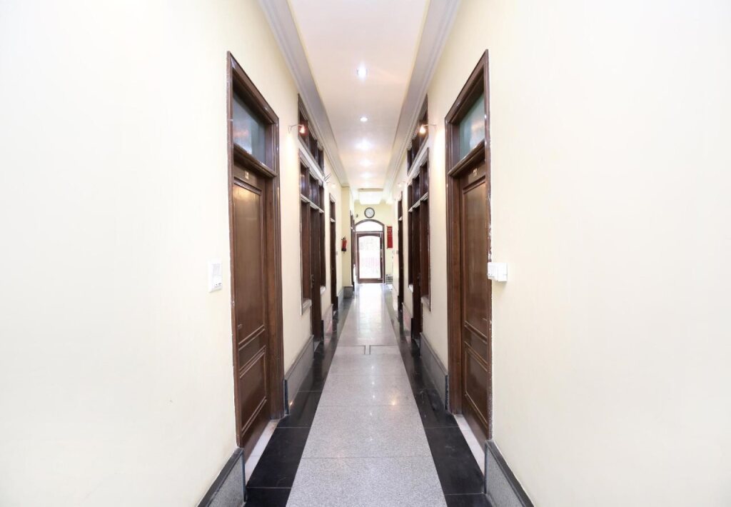 Амритсар: Hotel Dhingra Residency