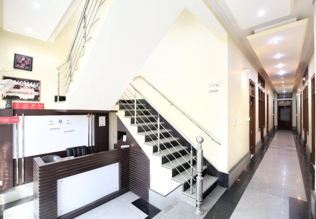 Амритсар: Hotel Dhingra Residency