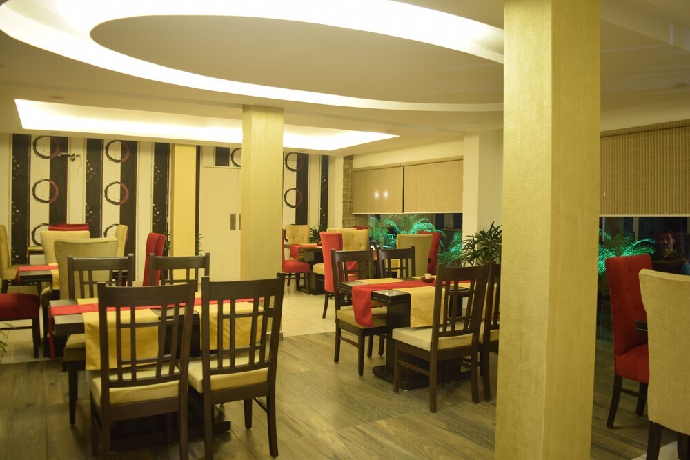 Дармсала: Regenta Resort, Exotica Dharamshala on Hilltop