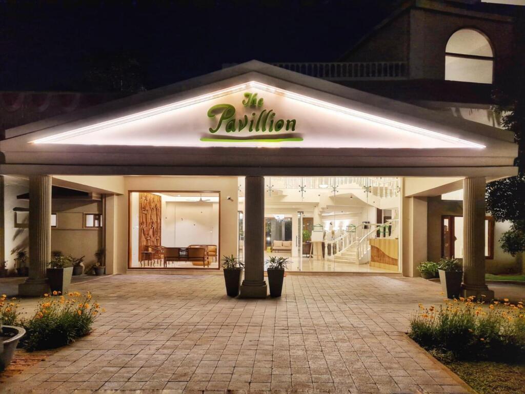 Колхапур: The Pavillion Hotel