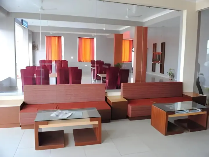 Санджария: Saket Hotel and Restaurant