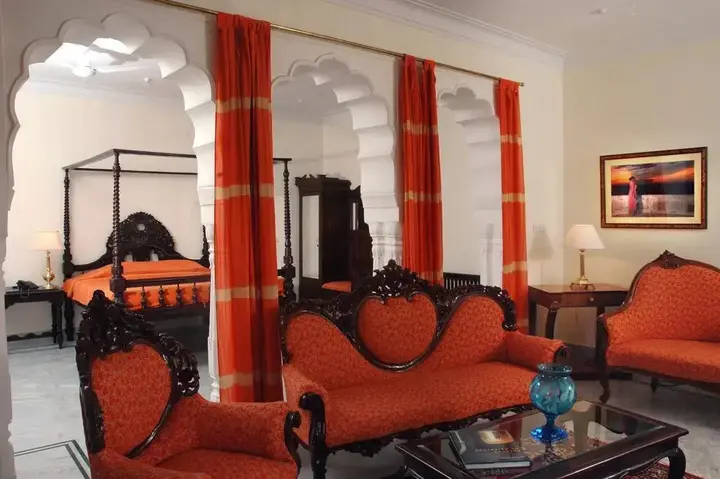 Навалгарх: The Desert Resort