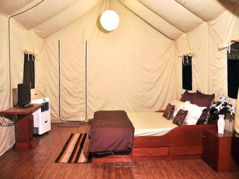 Олд-Махабалешвар: Sherbaug Theme Park & Luxury Tents