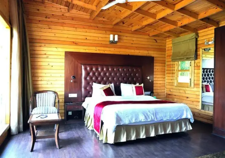 Казаули: Kasauli Hills Resort