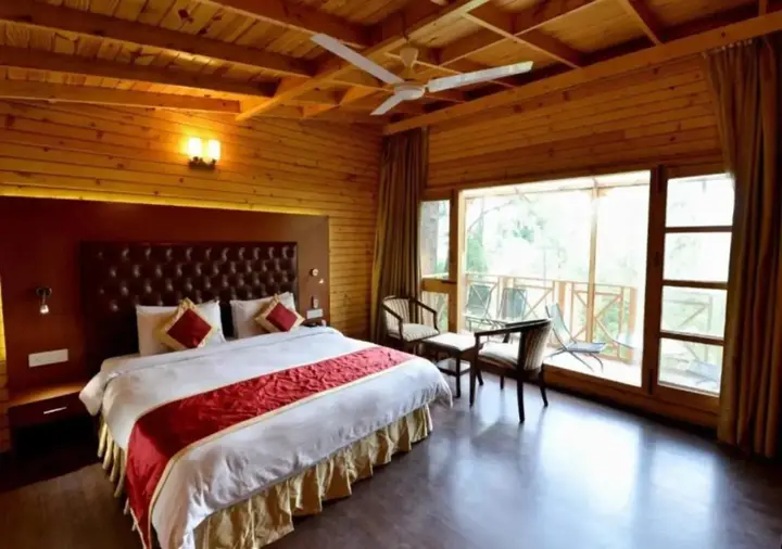 Казаули: Kasauli Hills Resort