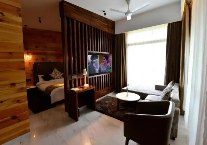 Казаули: Kasauli Hills Resort