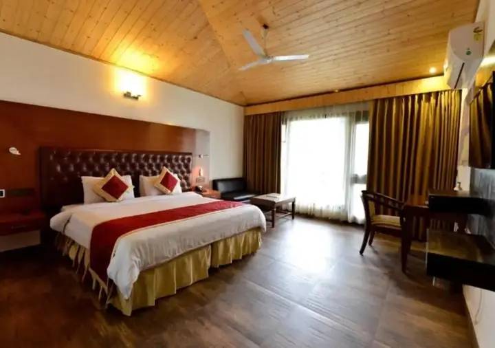 Казаули: Kasauli Hills Resort