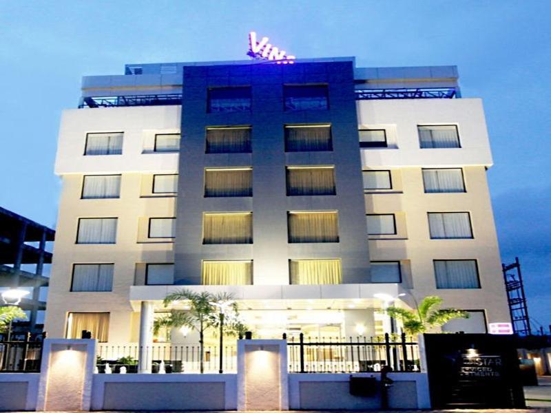 Хинджевади: Hotel Vinstar