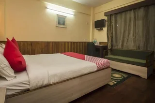Дарджилинг: The Pinewood Hotel