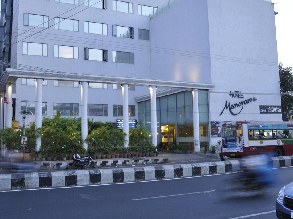 Виджаявада: Hotel Manorama Vijayawada