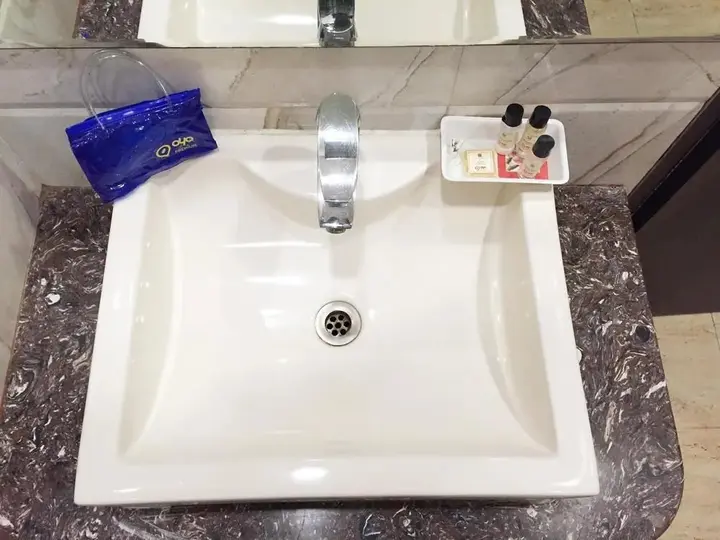 Вриндаван: Hotel Krishnam Vrindavan