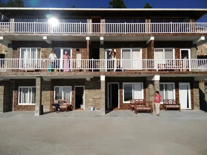 Раникхет: Kasar Rainbow Yoga Retreat