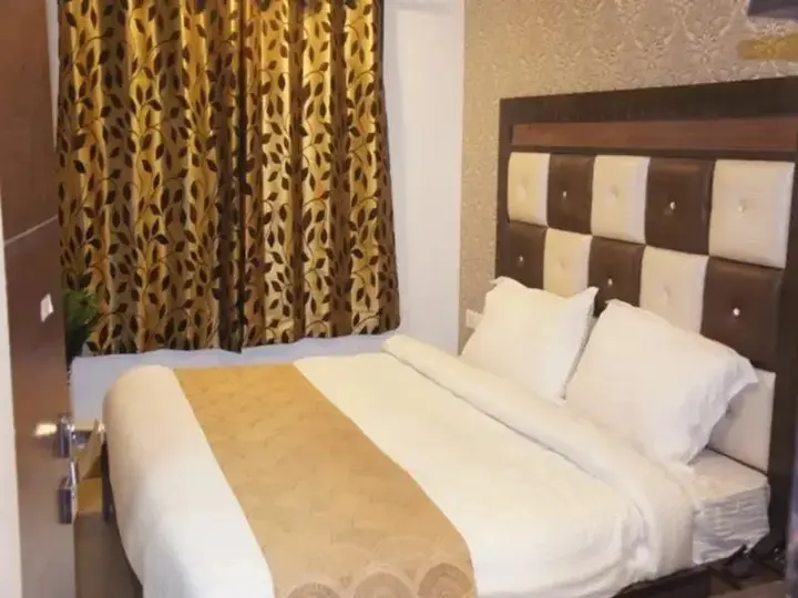 Лудхиана: Hotel Paul Una Xpress