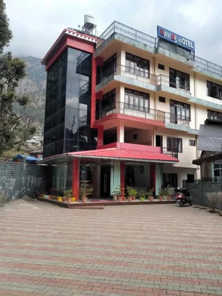 Дармсала: Ravine inn
