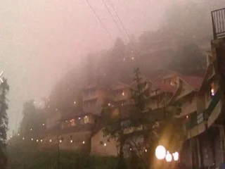Массури: Naaz Hotel