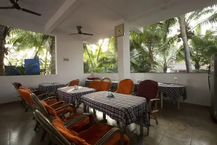Калангут: Bevvan Resort