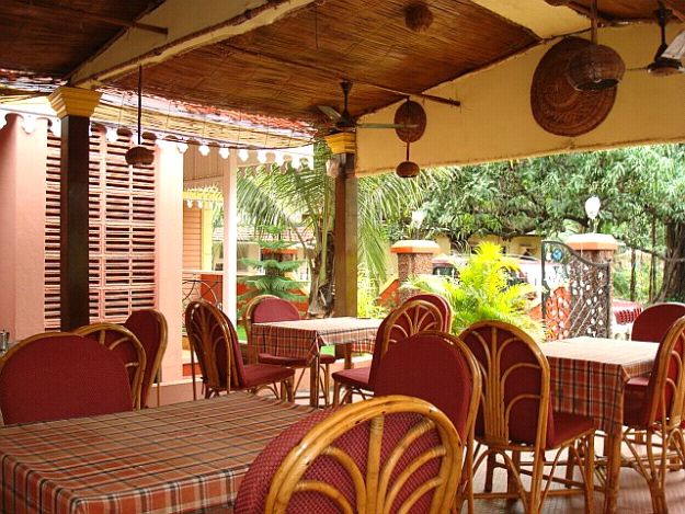 Калангут: Bevvan Resort
