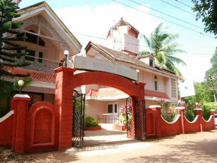 Калангут: Bevvan Resort