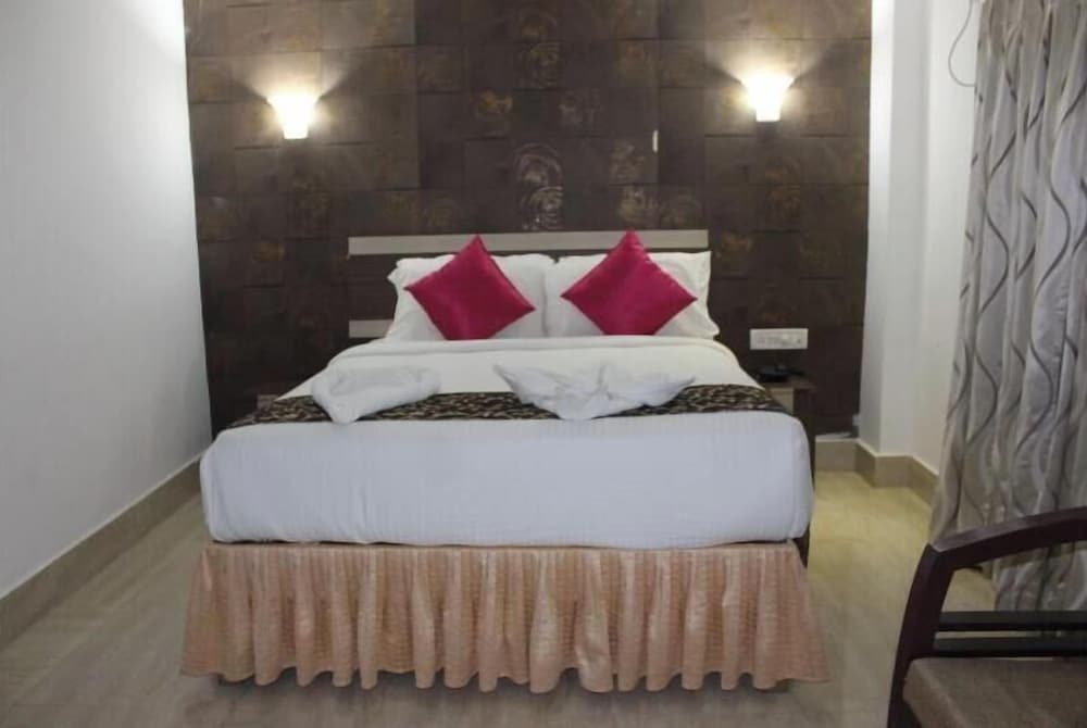 Порт-Блэр: Hotel Rhishabh Port Blair