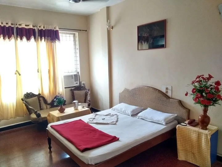 Мапуса: Hotel Shraddha
