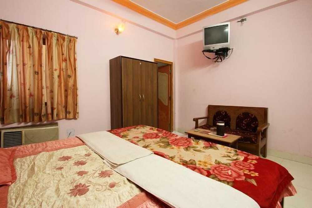 ADB Rooms Hotel Vallabh Darshan — фото 3