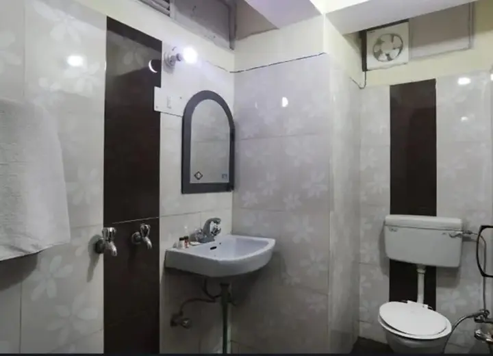 Наинитал: Oak Shade Hotel