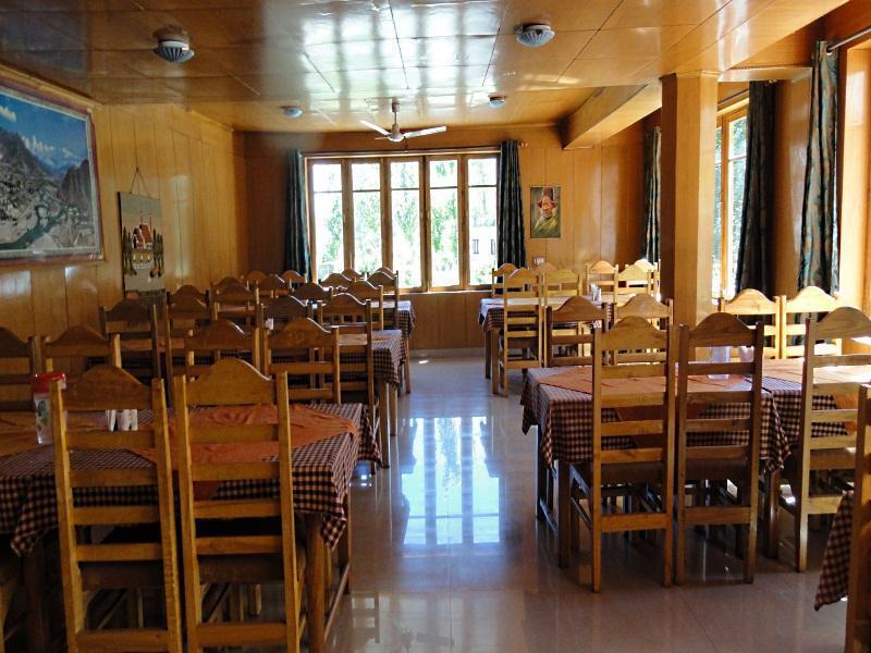 Хундер: Hotel Stendel