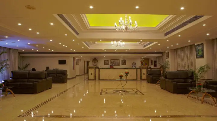 Лакхнау: Gemini Continental Lucknow