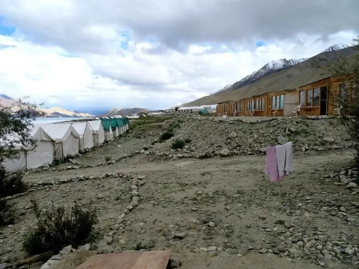 Спангмик: Pangong Lake View camp